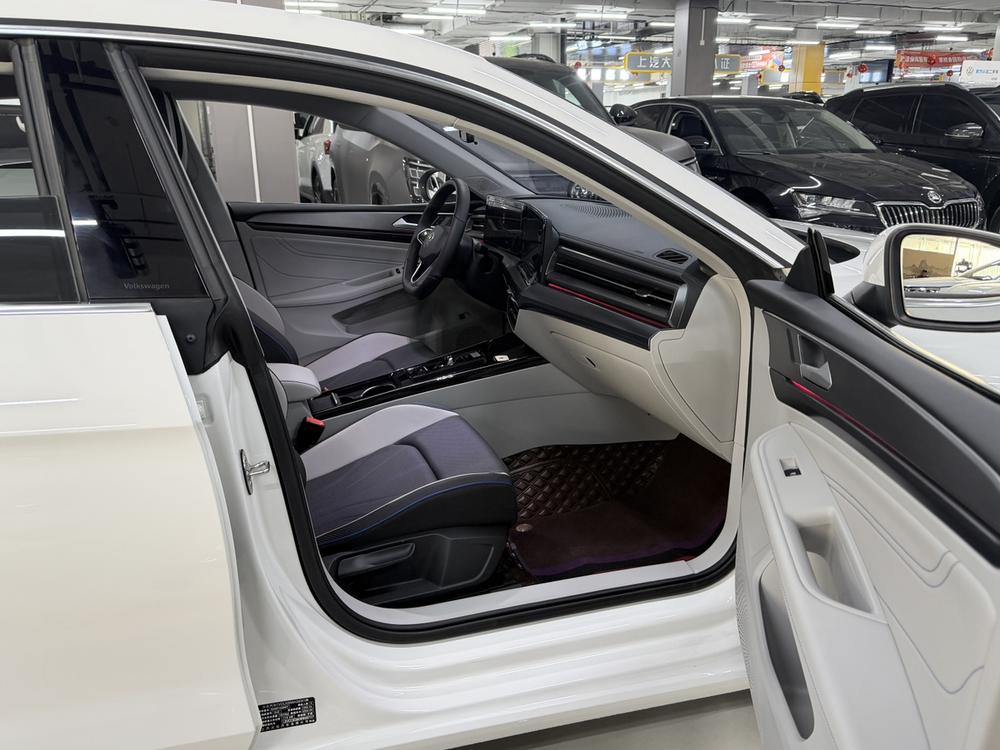 Volkswagen Lamando