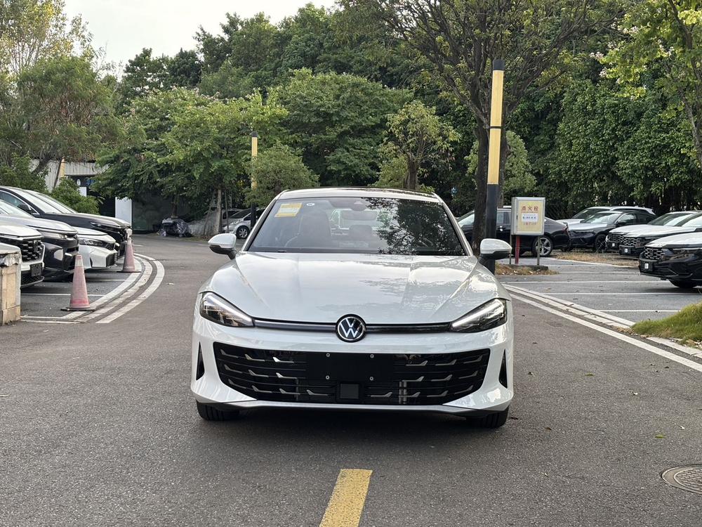 Volkswagen Lamando