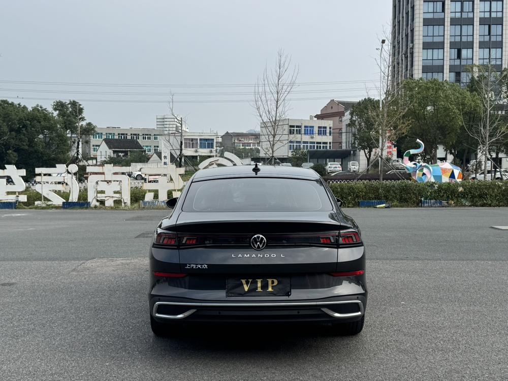 Volkswagen Lamando
