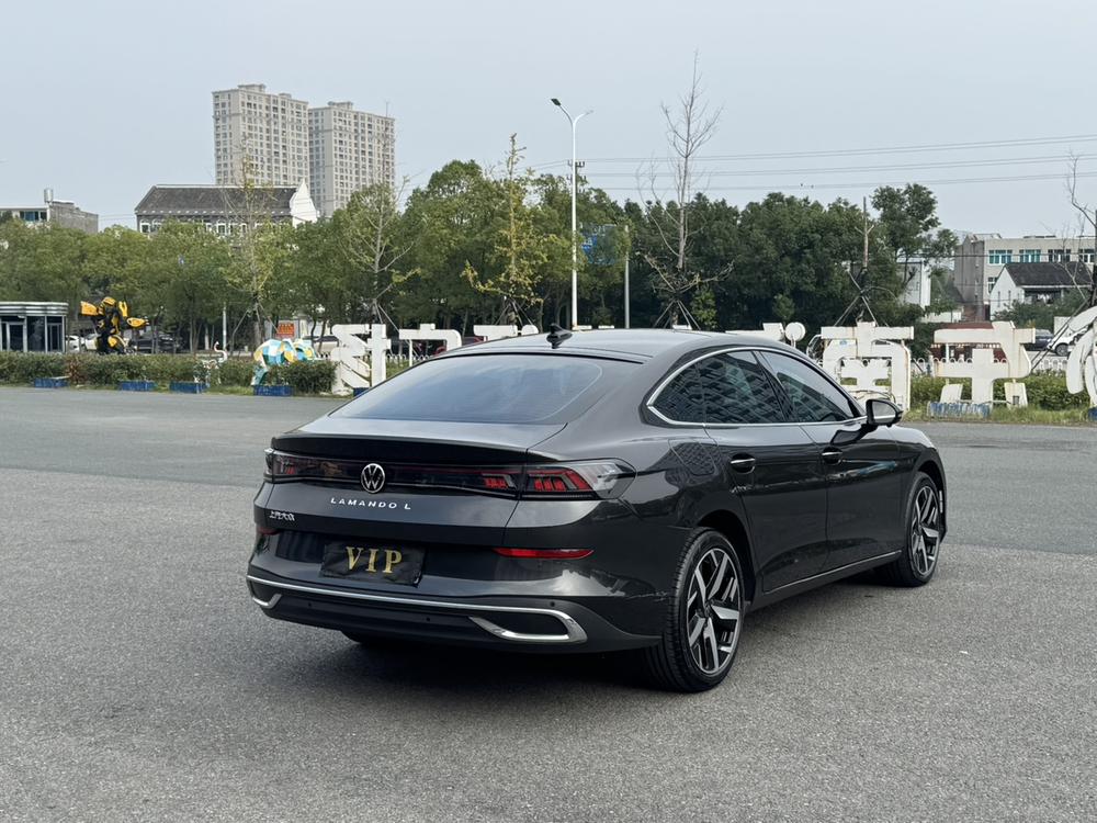 Volkswagen Lamando