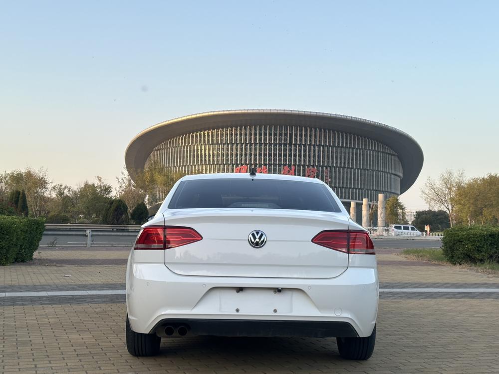 Volkswagen Lamando