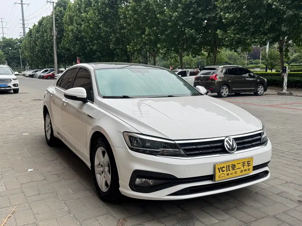 Volkswagen Lamando