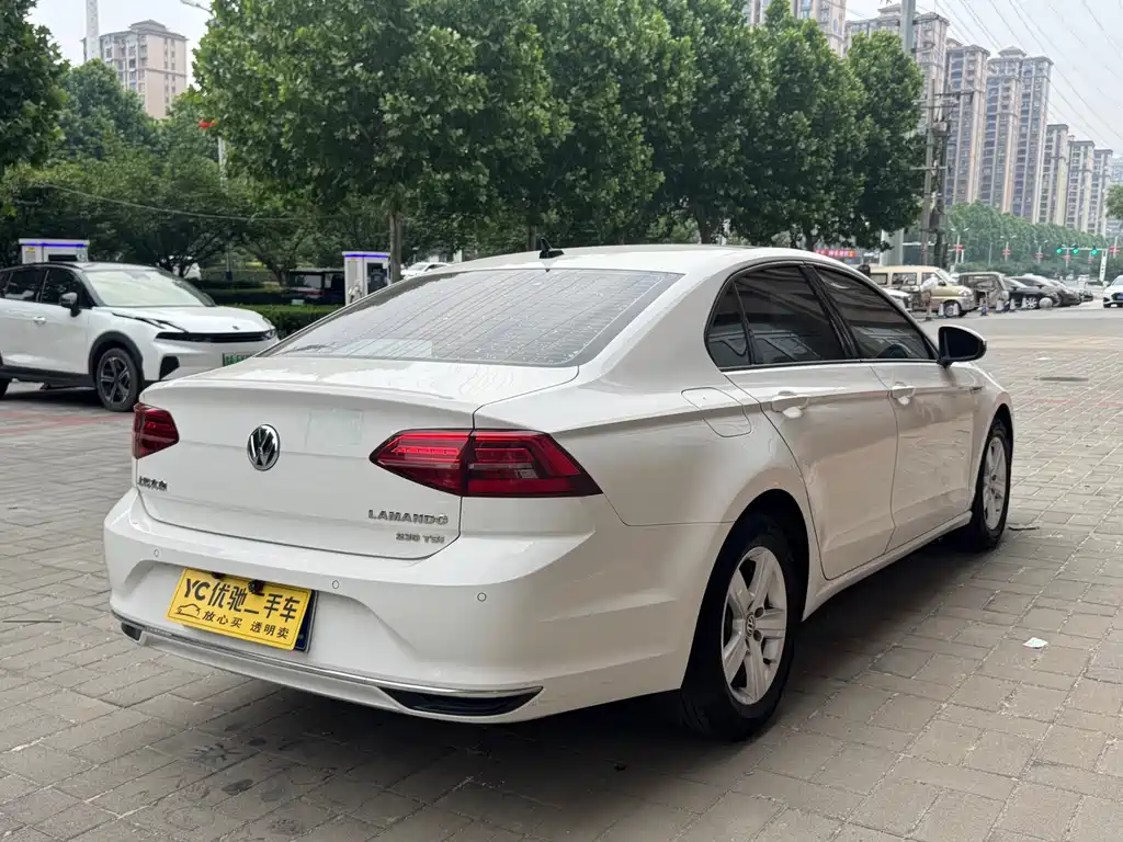 Volkswagen Lamando