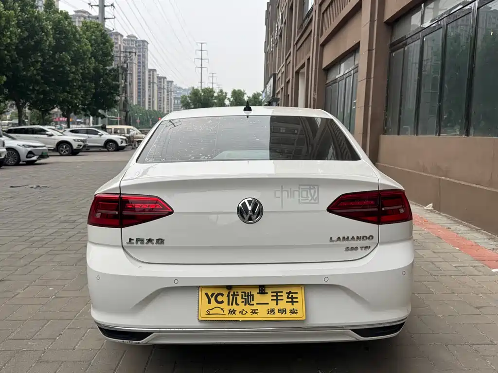 Volkswagen Lamando