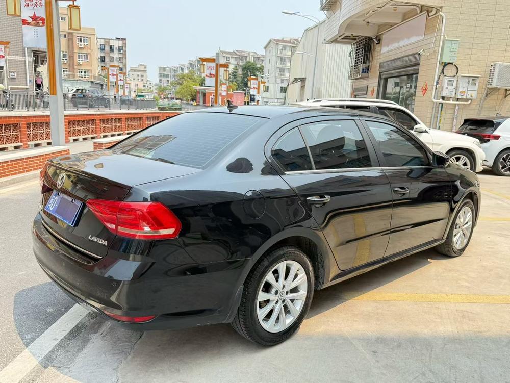 Volkswagen Lavida