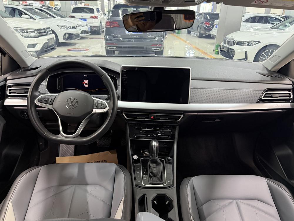 Volkswagen Lavida