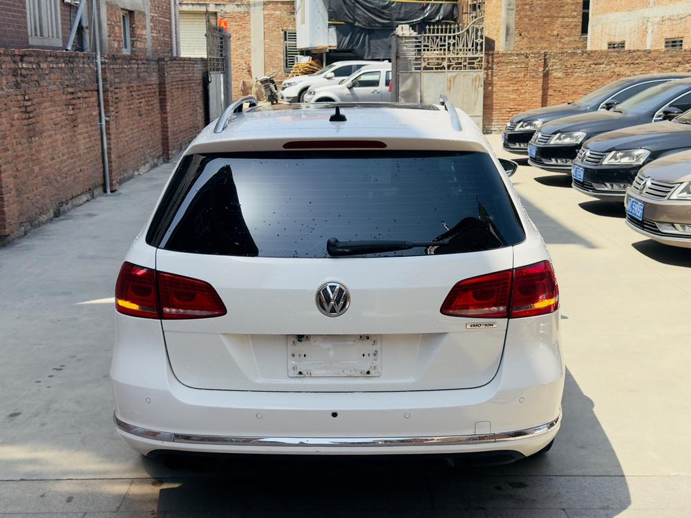 Volkswagen Magotan (Import)