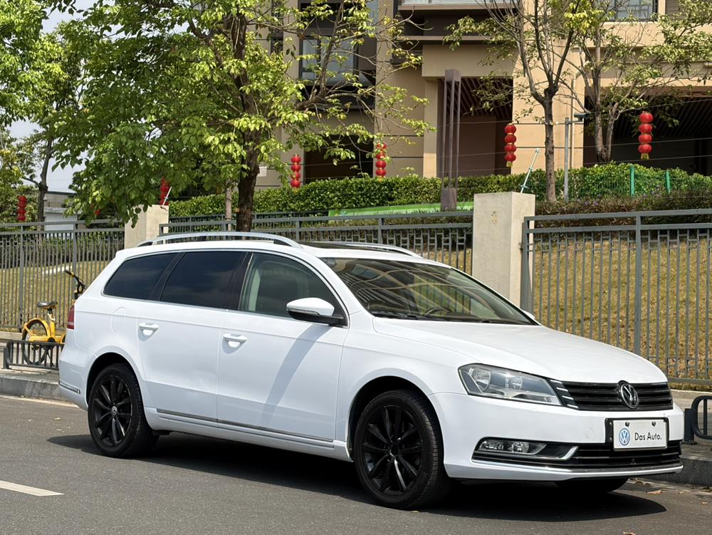 Volkswagen Magotan (Import)