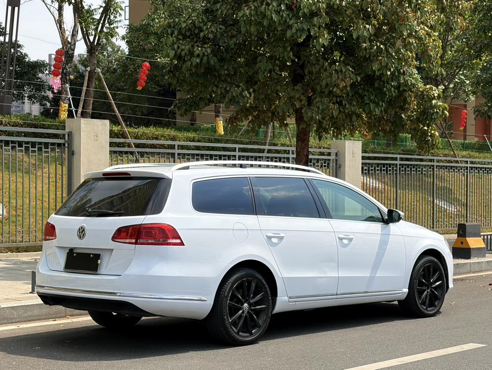 Volkswagen Magotan (Import)