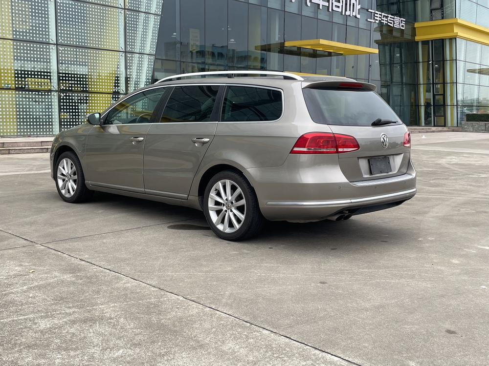 Volkswagen Magotan (Import)