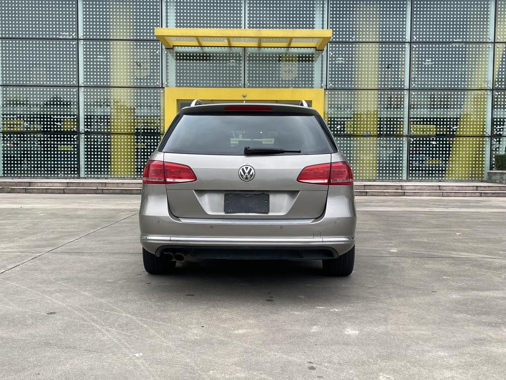 Volkswagen Magotan (Import)