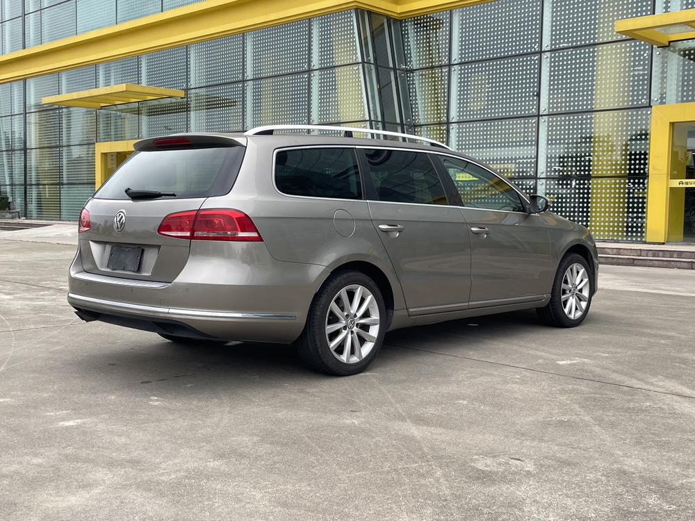 Volkswagen Magotan (Import)
