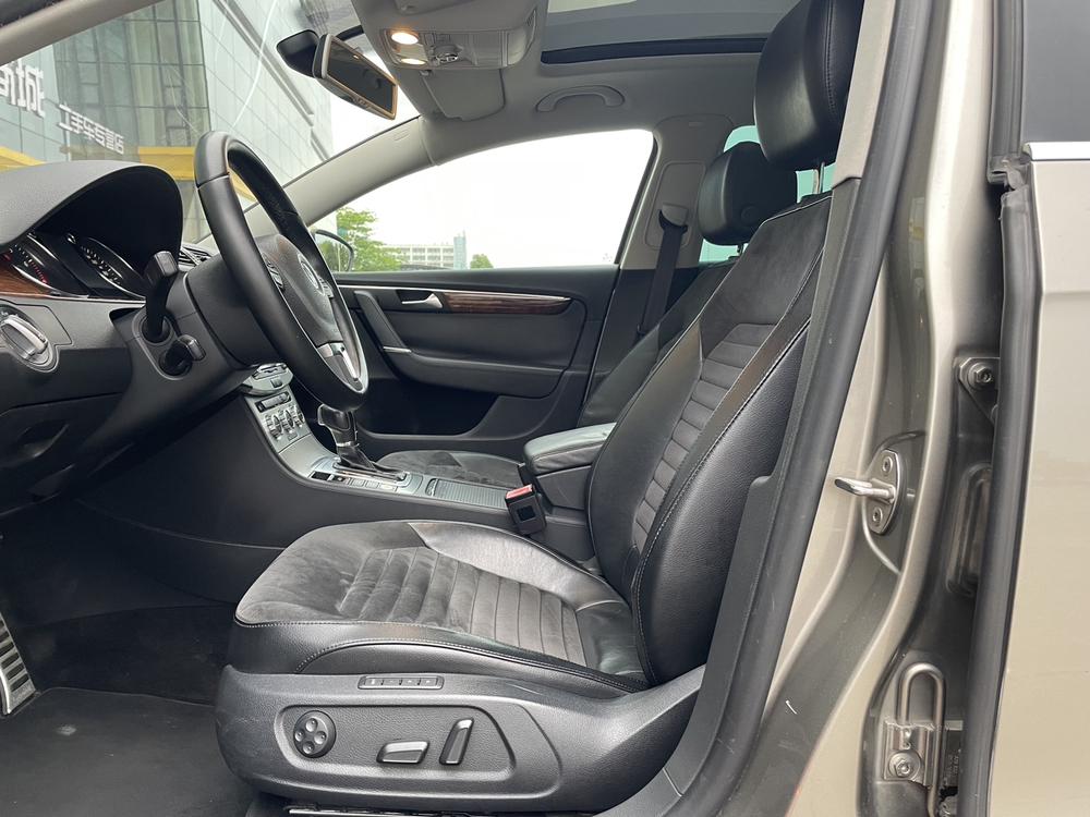 Volkswagen Magotan (Import)