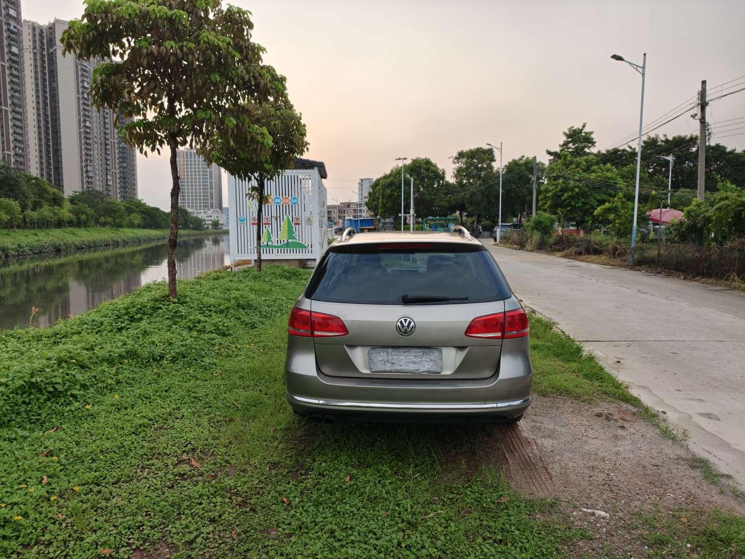 Volkswagen Magotan (Import)