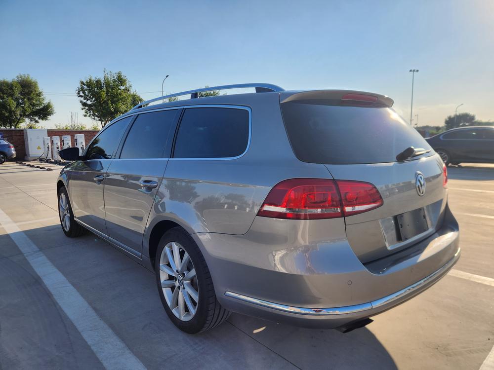 Volkswagen Magotan (Import)