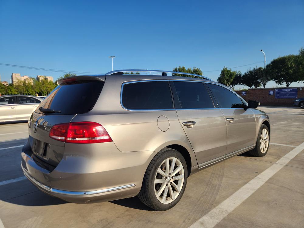 Volkswagen Magotan (Import)