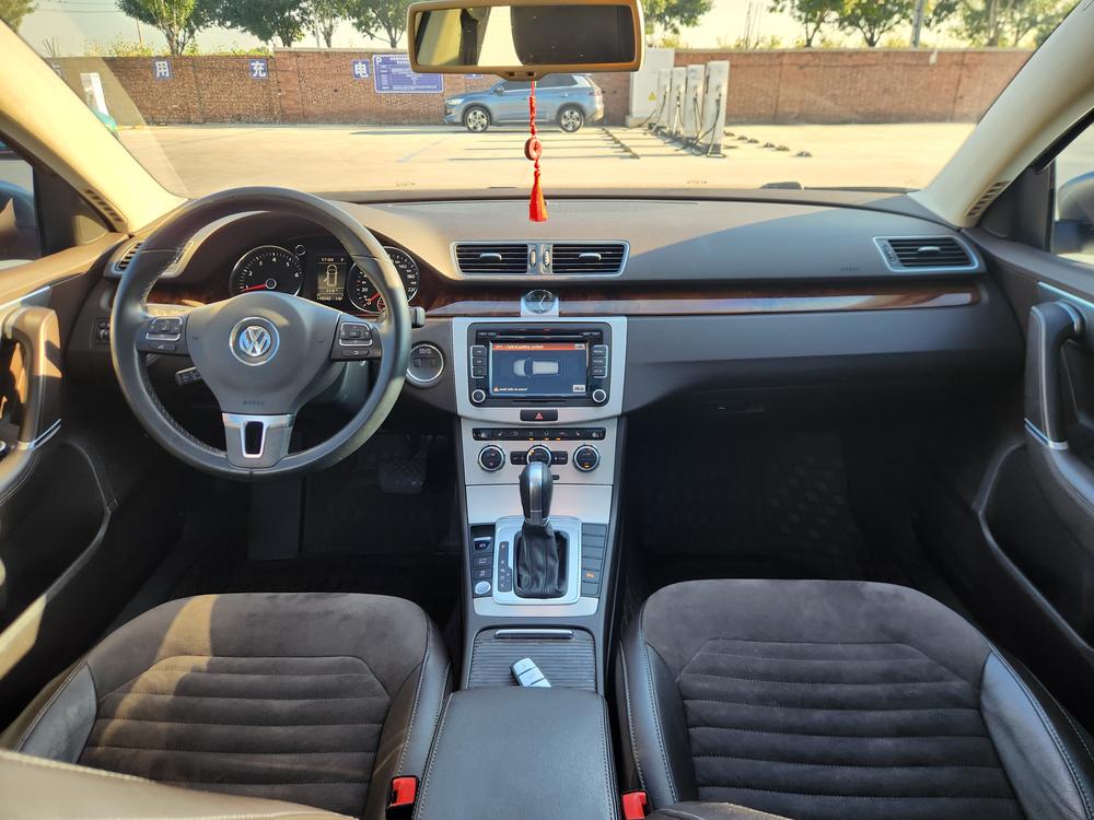 Volkswagen Magotan (Import)