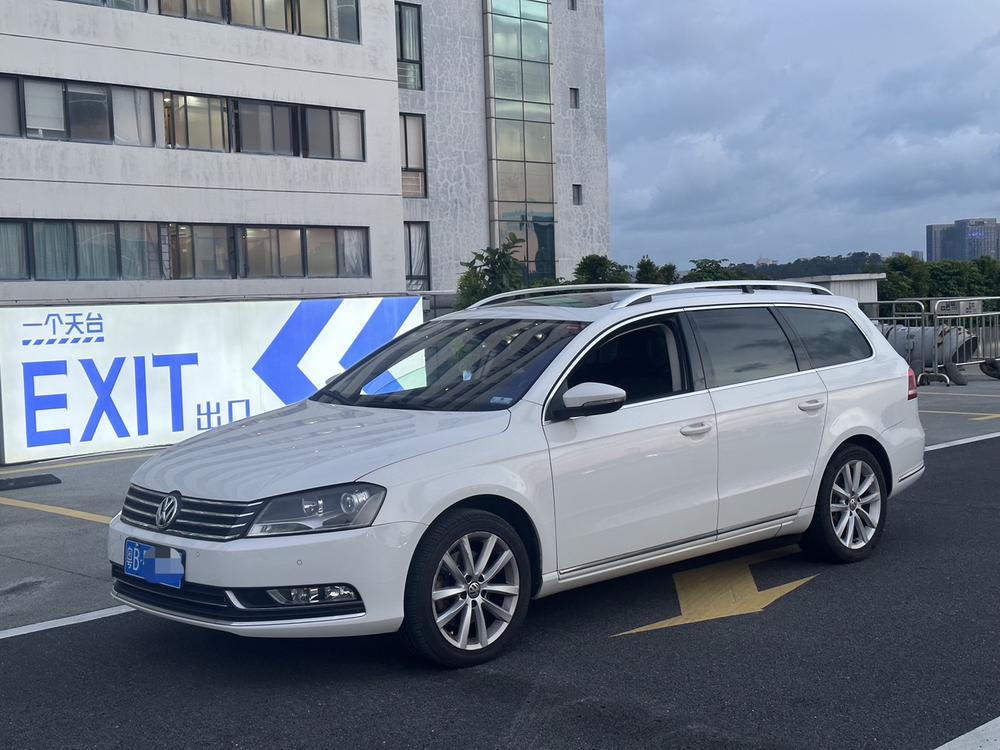 Volkswagen Magotan (Import)