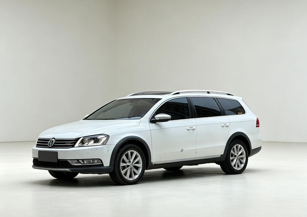 Volkswagen Magotan (Import)