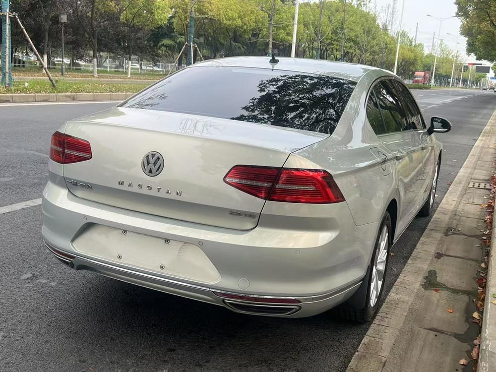 Volkswagen Magotan