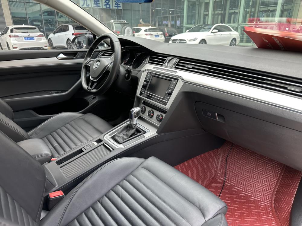 Volkswagen Magotan