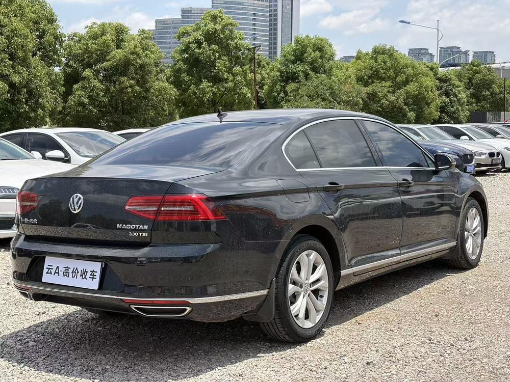 Volkswagen Magotan