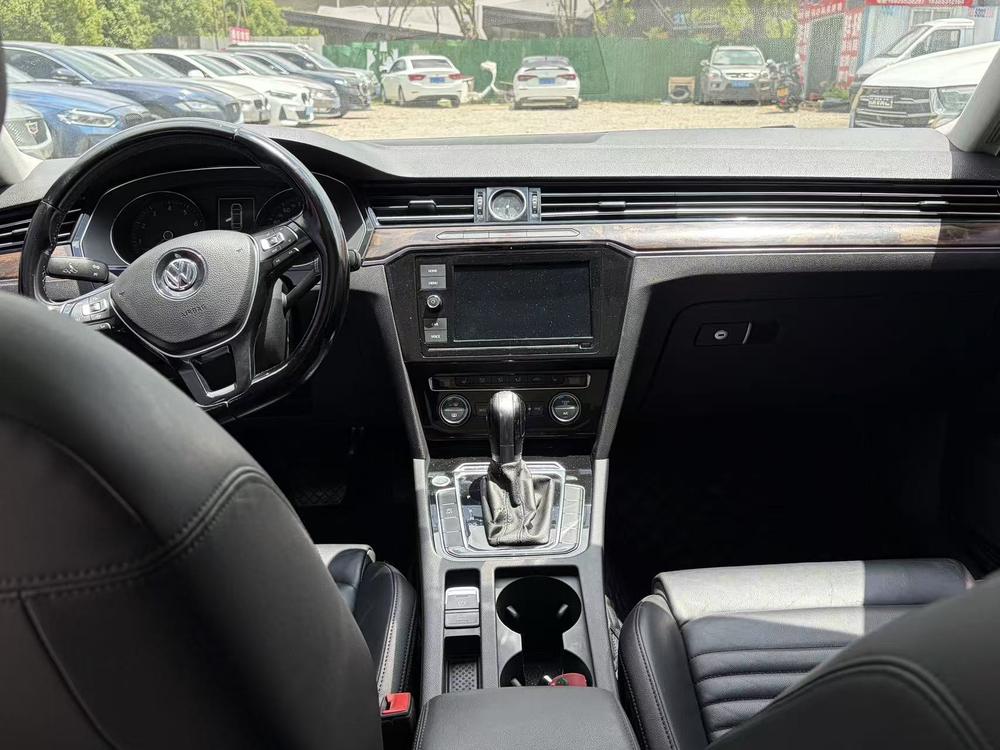 Volkswagen Magotan