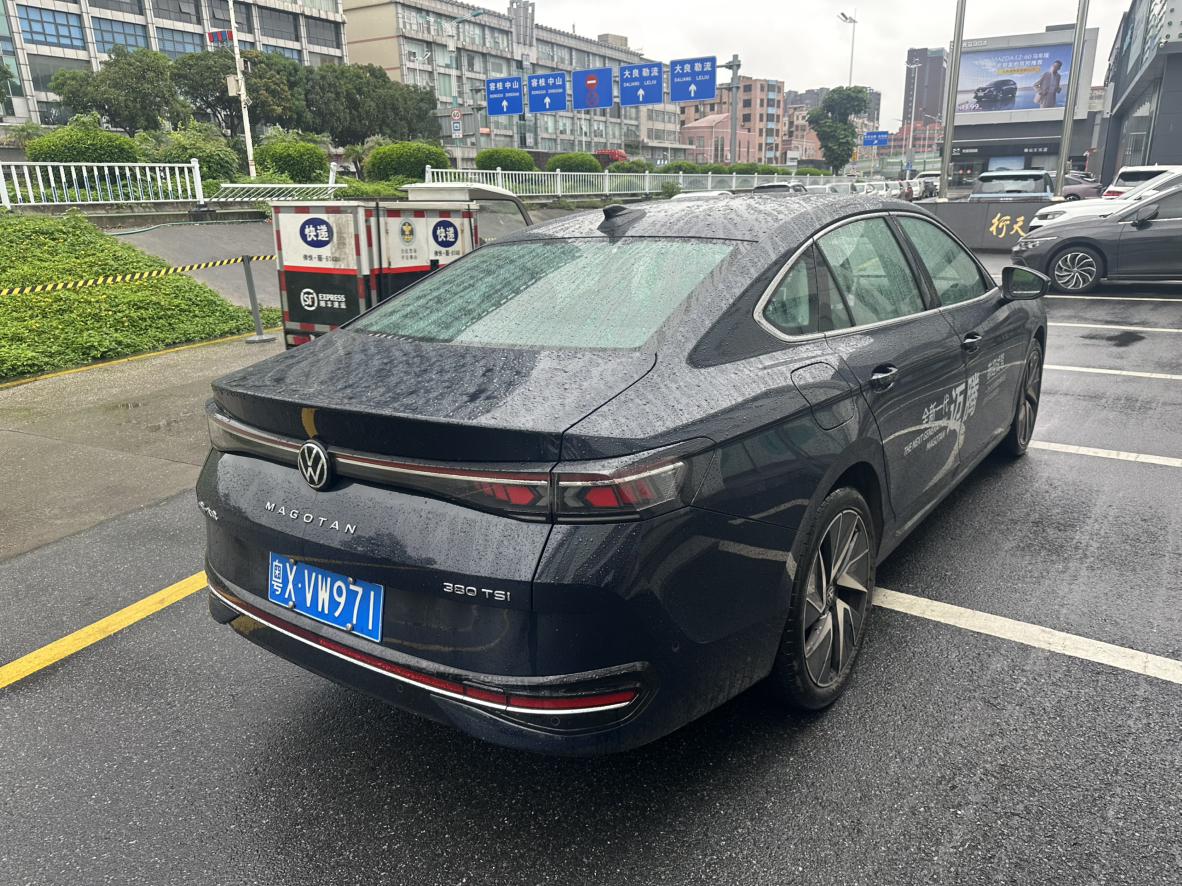 Volkswagen Magotan