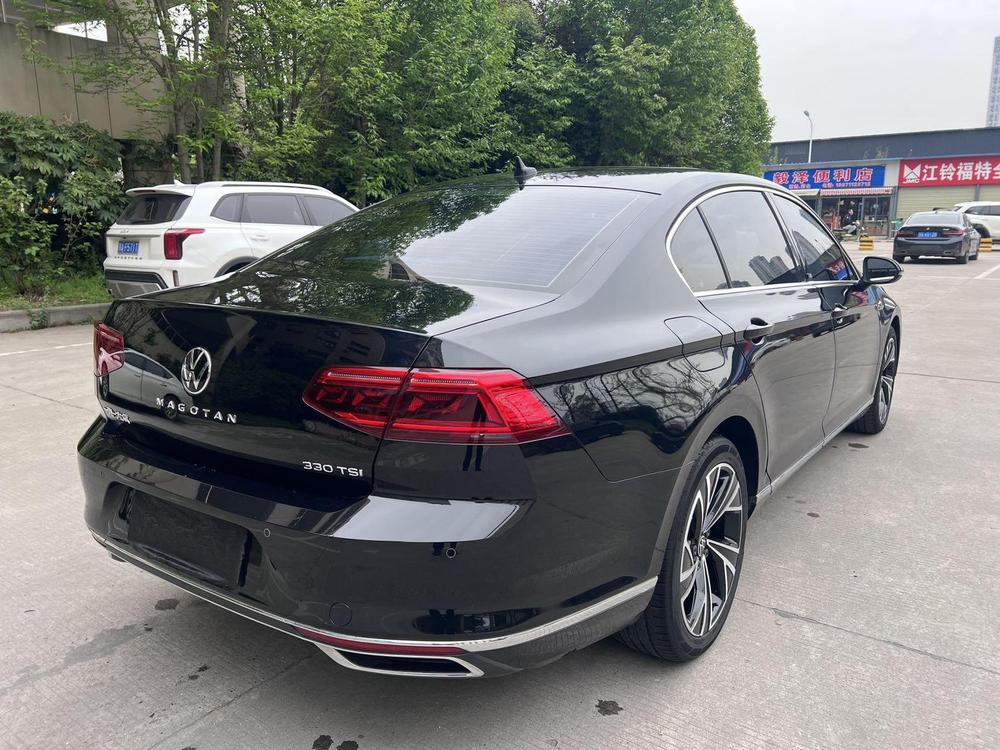 Volkswagen Magotan