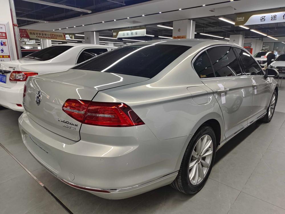 Volkswagen Magotan