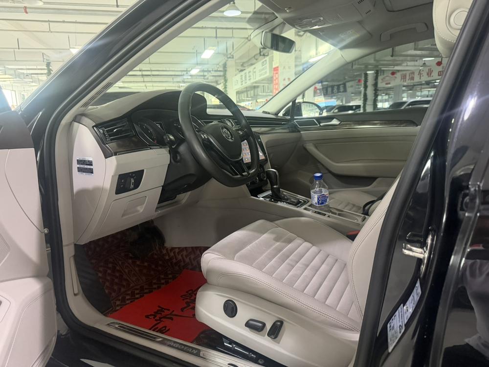 Volkswagen Magotan