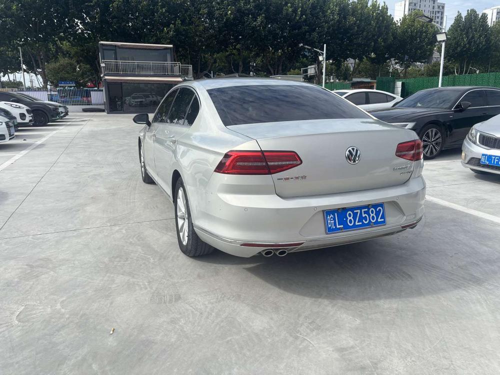 Volkswagen Magotan