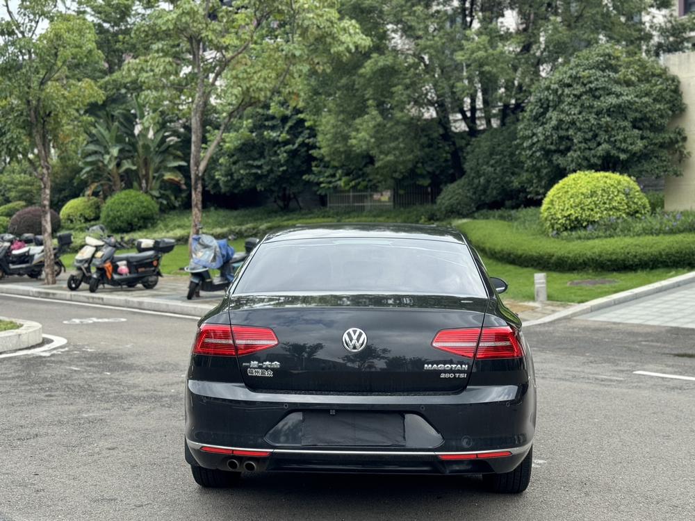 Volkswagen Magotan