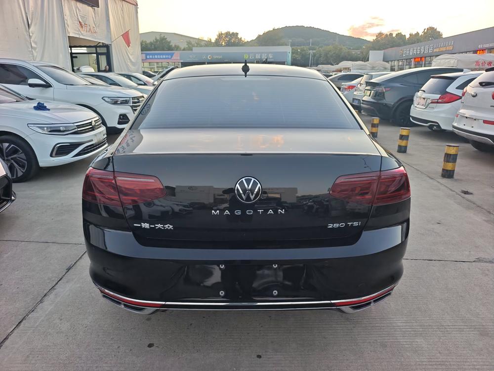 Volkswagen Magotan