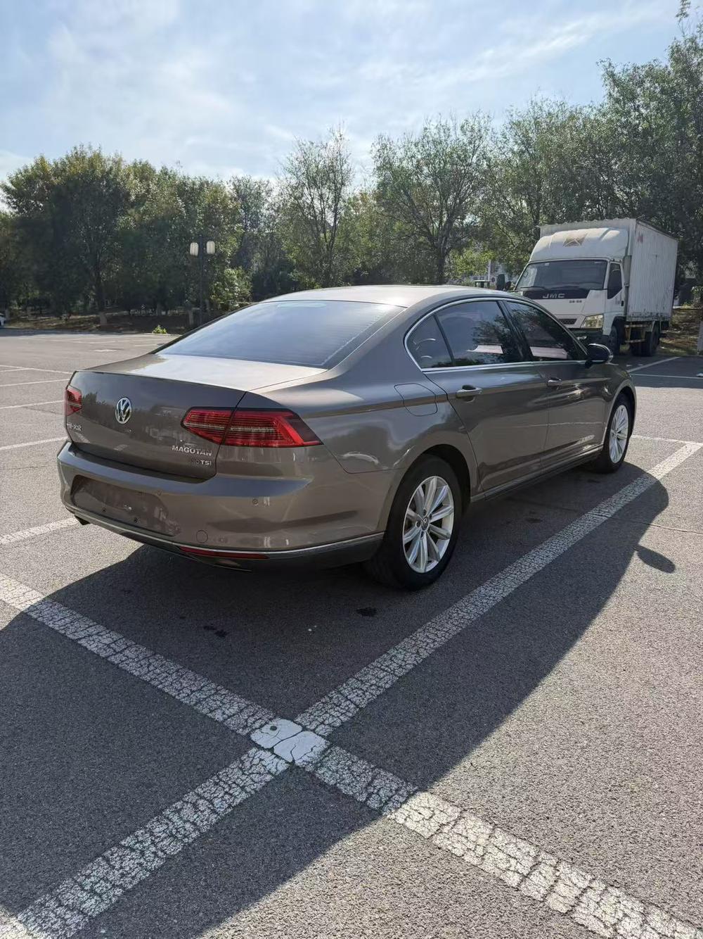 Volkswagen Magotan