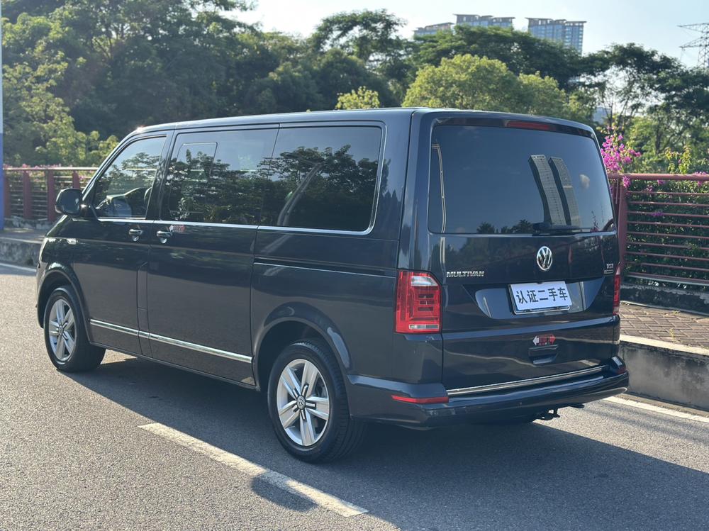 Volkswagen Multivan