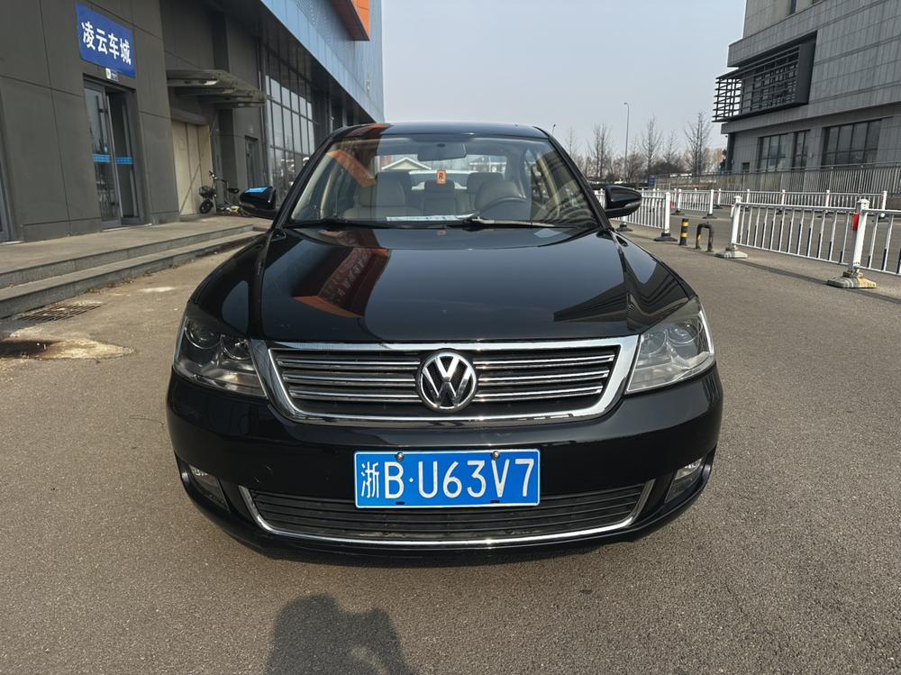 Volkswagen Passat Lingyu