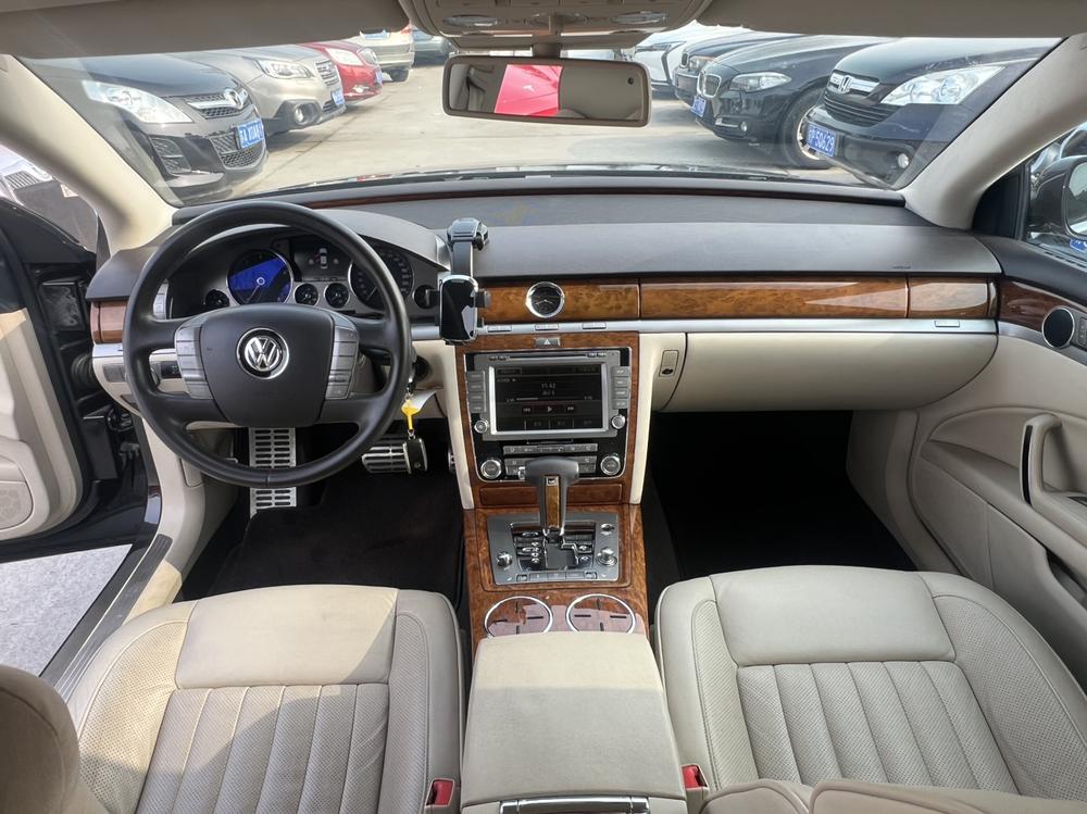 Volkswagen Phaeton