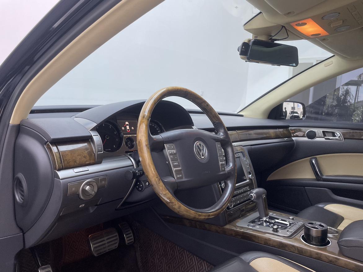Volkswagen Phaeton
