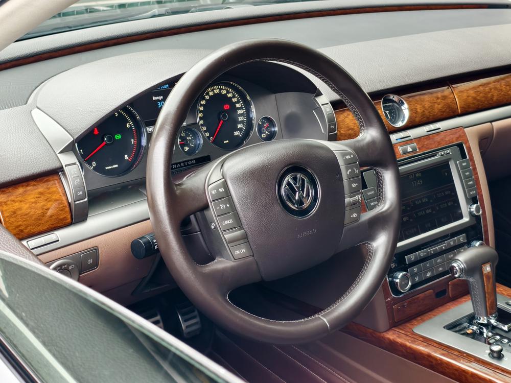 Volkswagen Phaeton