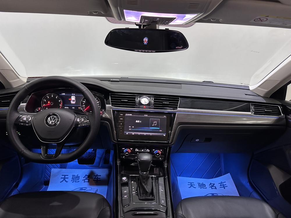 Volkswagen Phideon