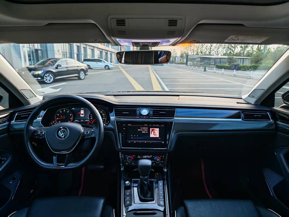 Volkswagen Phideon