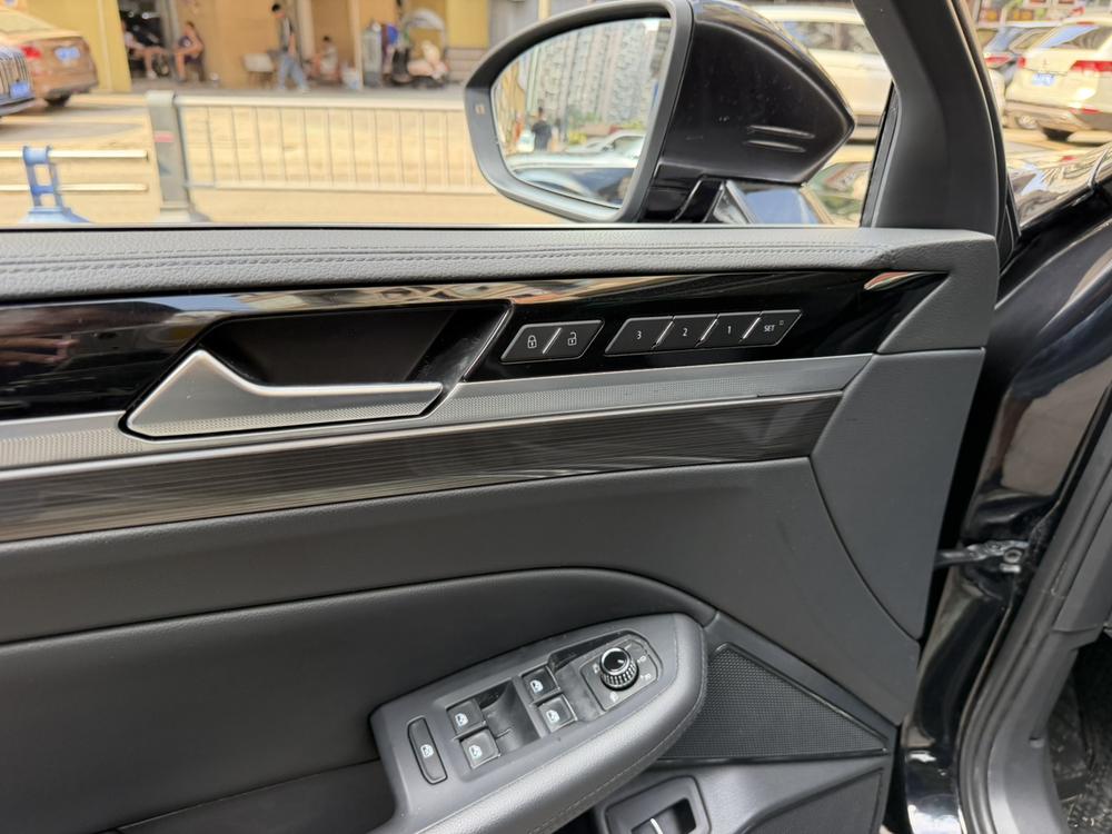 Volkswagen Phideon