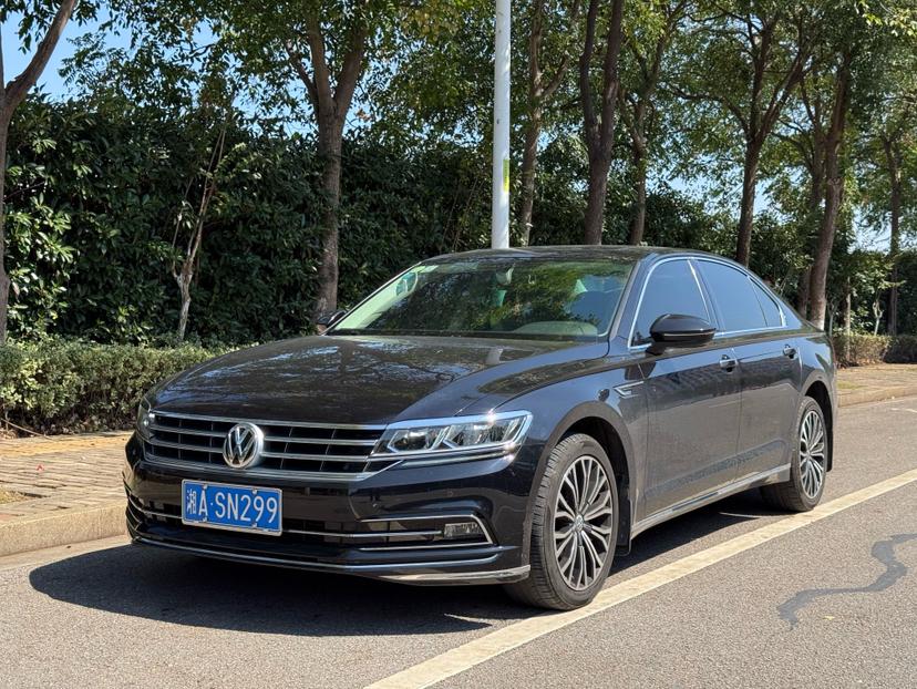 Volkswagen Phideon