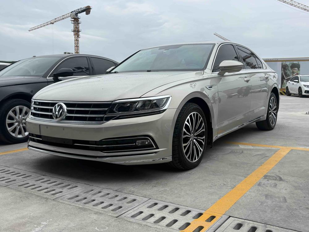 Volkswagen Phideon
