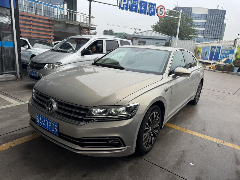 Volkswagen Phideon