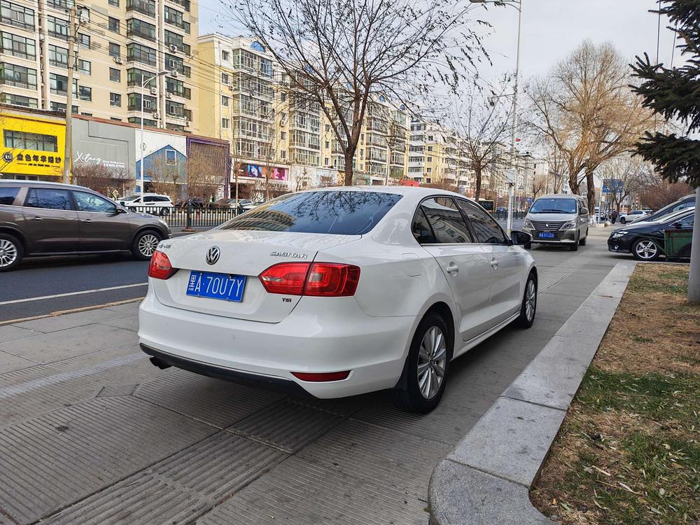Volkswagen Sagitar