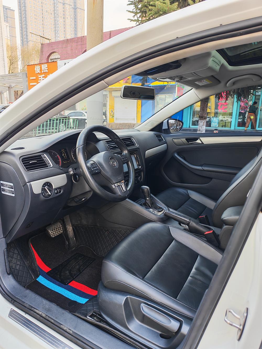 Volkswagen Sagitar