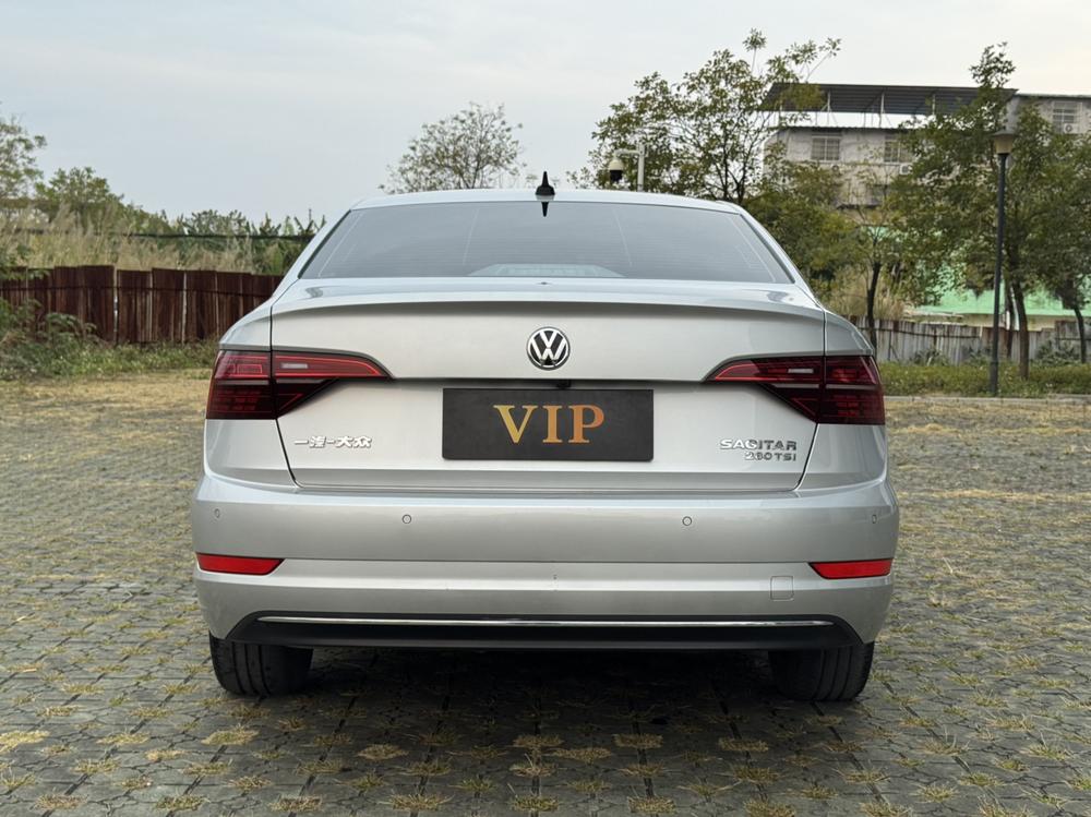 Volkswagen Sagitar