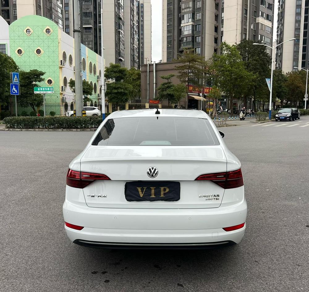 Volkswagen Sagitar